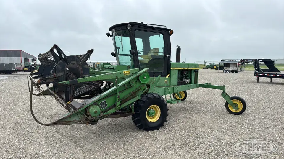 1983 John Deere 2420 Self-Propelled Windrower