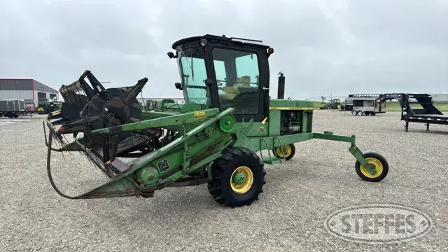 1983 John Deere 2420