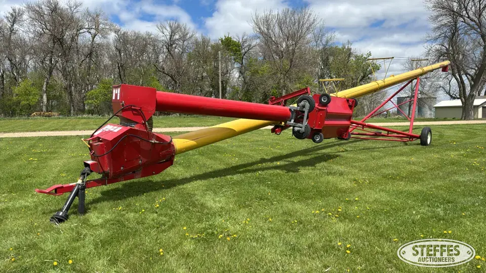 2012 Westfield MKX130-74 Swing Hopper Auger