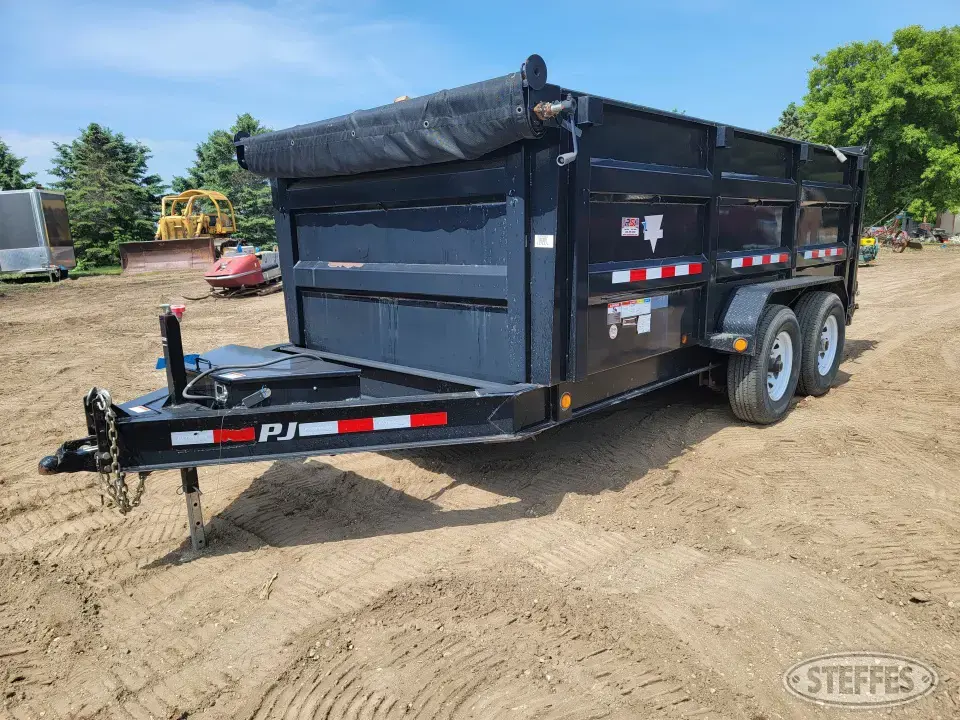 2017 PJ Side Dump Trailer