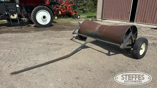 Farm King swath roller