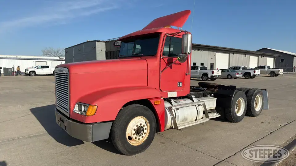1997 Freightliner FLD120 Conventional Truck without Sleeper