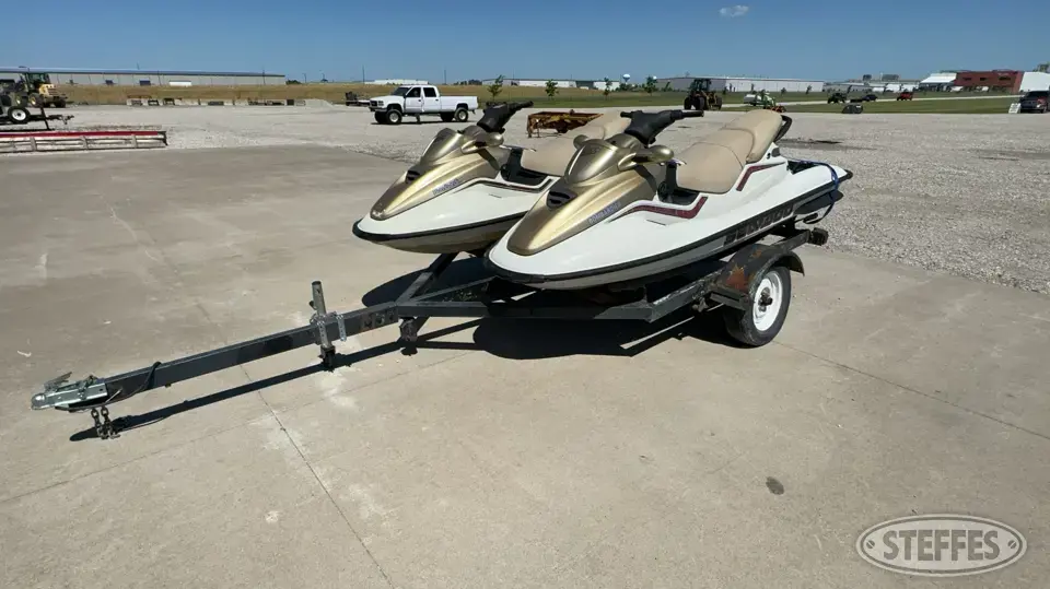 (2) 1999 Sea-Doo GTX Jet Skis Personal Watercraft