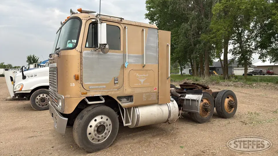 1985 International 9670 Cabover Truck with Sleeper