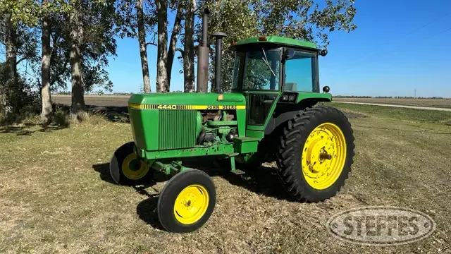 1981 John Deere 4440