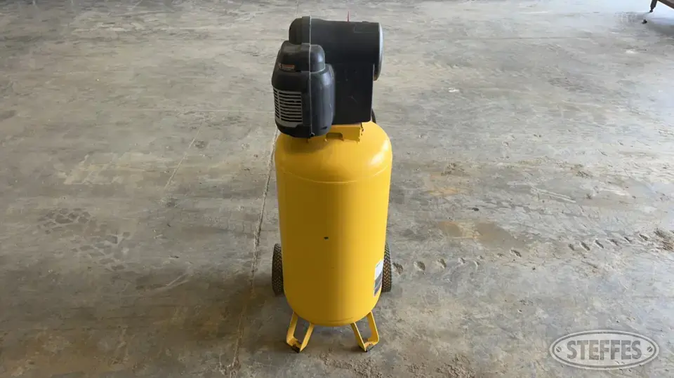DeWalt DXCM272 Air Tools and Compressor