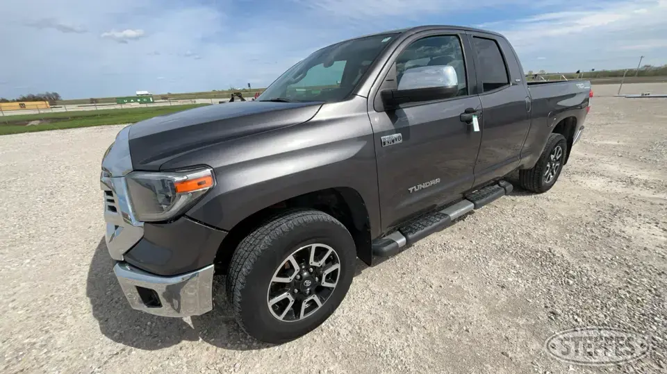 2016 Toyota Tundra SR5 TRD Half Ton Pickup