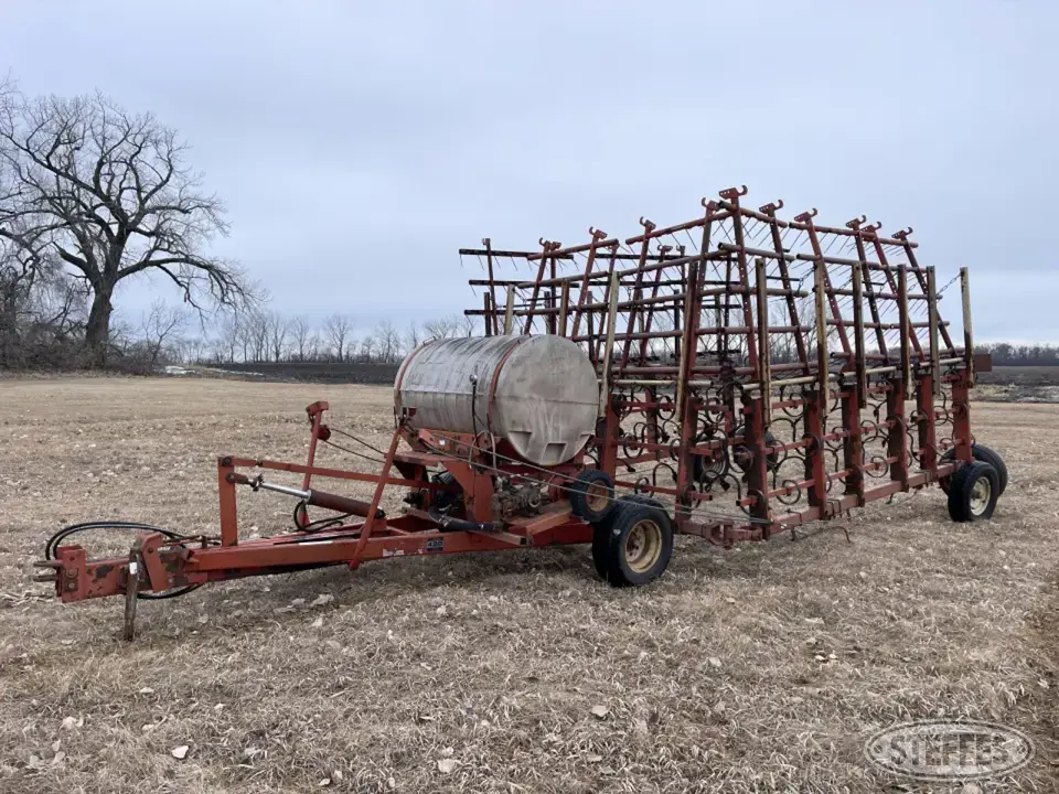 Melroe 420 Soil Finisher
