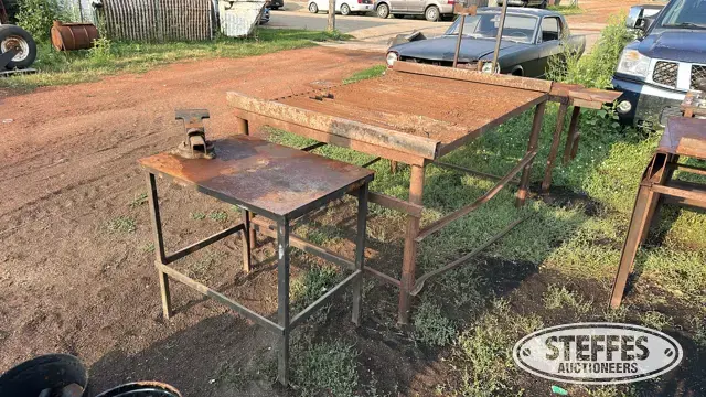 (3) Welding tables