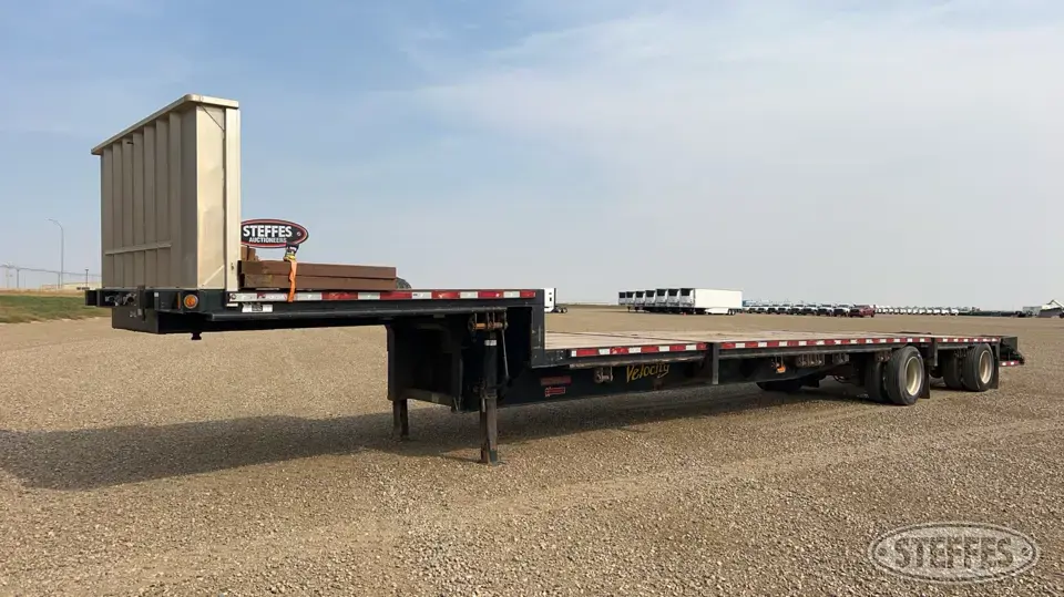 2013 Fontaine RAVSD12VSA Step Deck Trailer