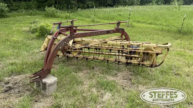 New Holland 256