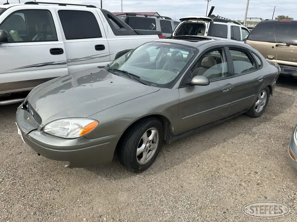 2004 Ford Taurus SES Car