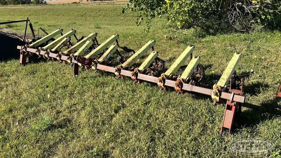 Massey Ferguson Row Crop Cultivator