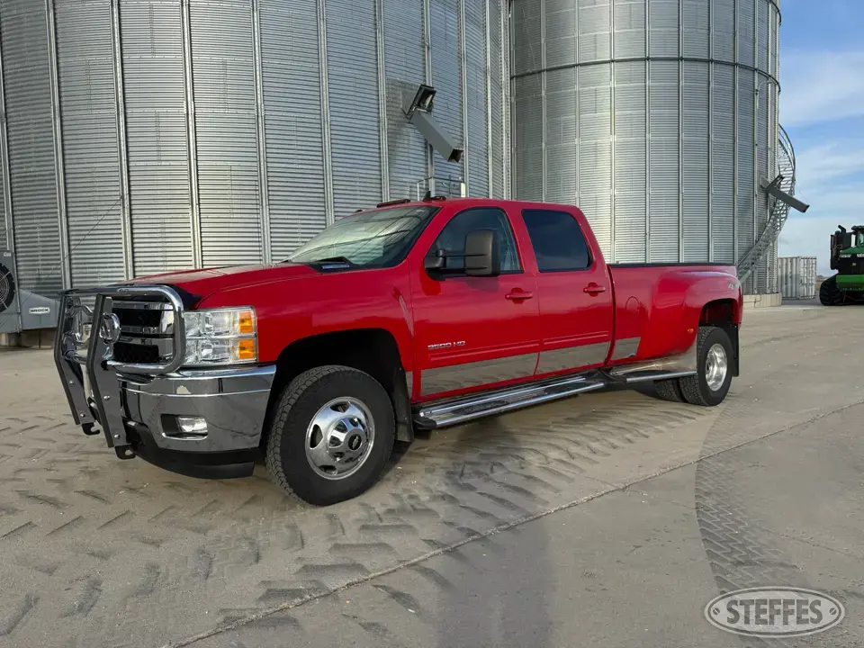 2014 Chevrolet Silverado 3500 HD LTZ 1 Ton Pickup