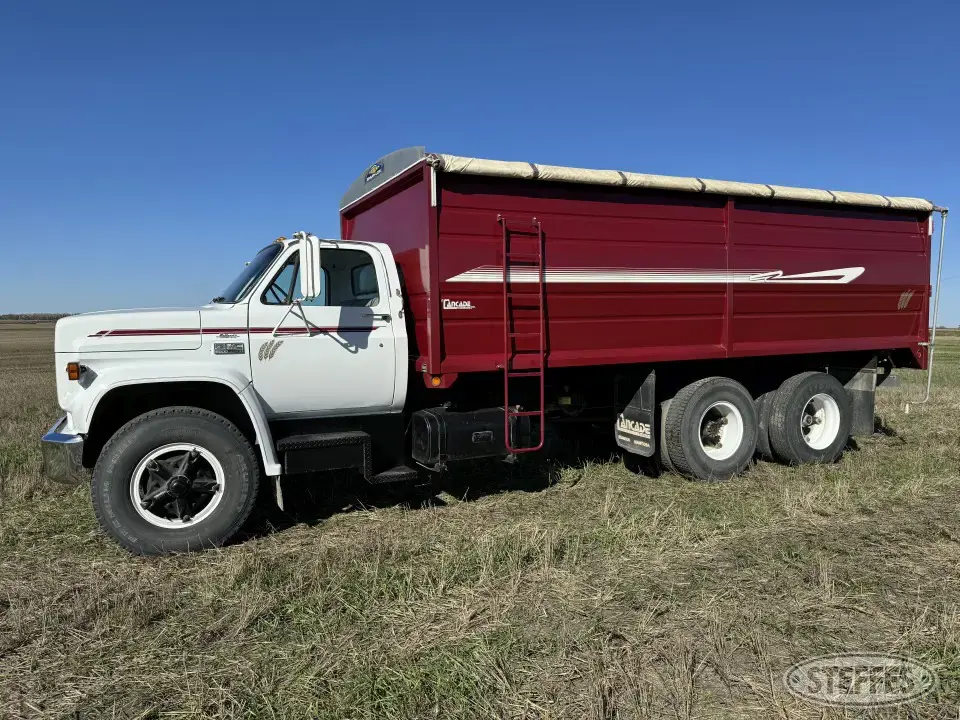 1975 GMC 6500 Tandem Boxed Truck