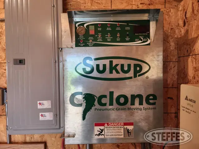 2009 Sukup Cyclone