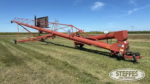 Mayrath swing hopper auger