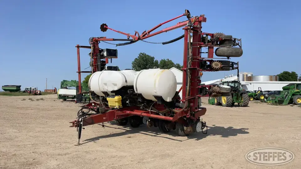 White 6122 12 or More Row Planter