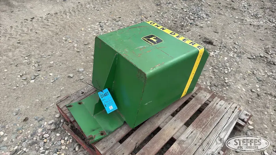 John Deere front aux. fuel tank