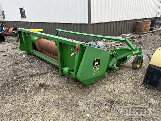 1989 John Deere 912