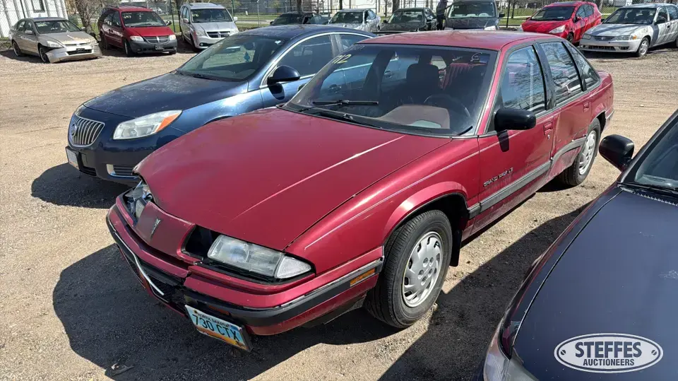 1991 Pontiac Grand Prix LE Car