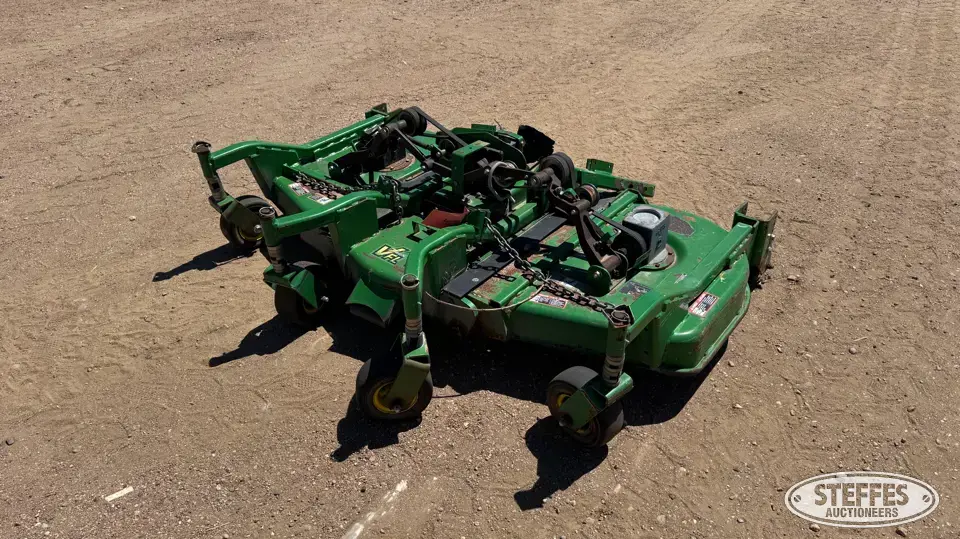 John Deere 7 Iron V-Flex Lawn and Garden Accessory