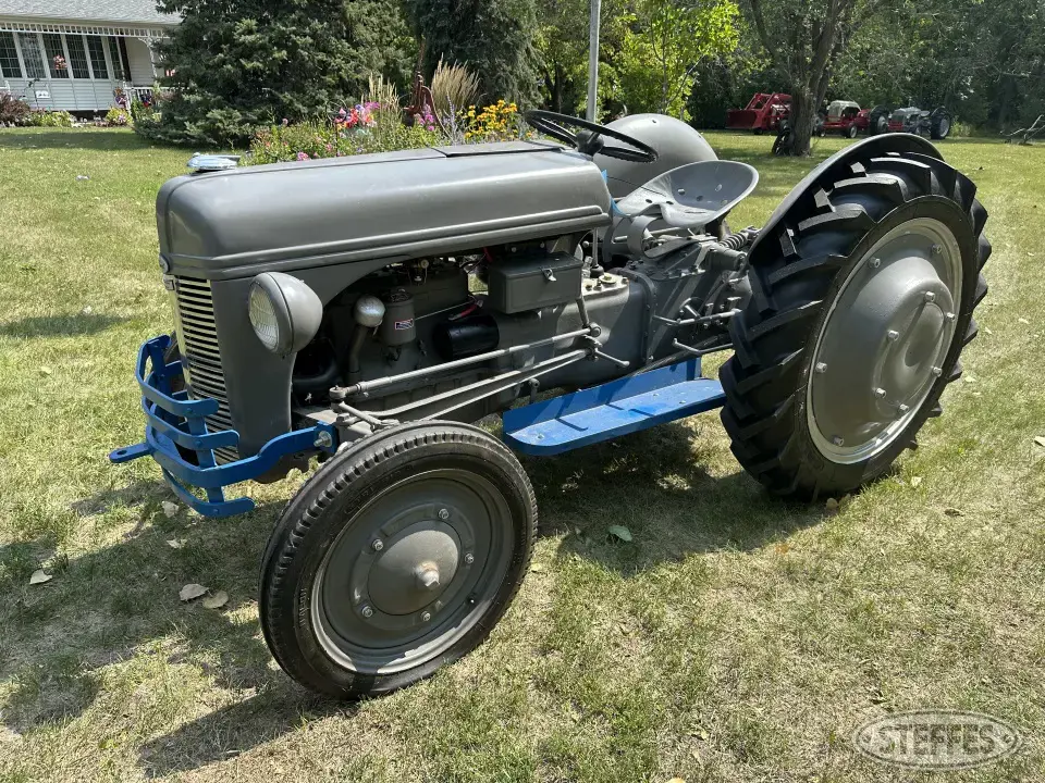 1939 Ford 9N Collectible Tractor