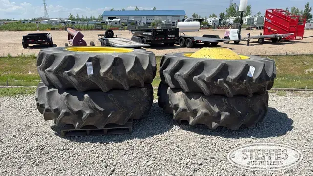 (4) 520/85R42 tires