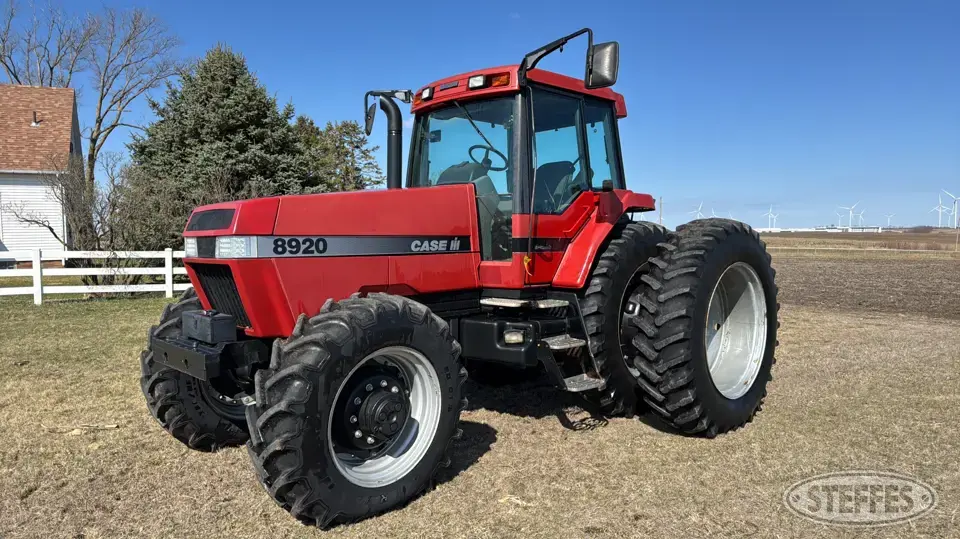 1997 Case IH Magnum 8920 MFWD Tractor