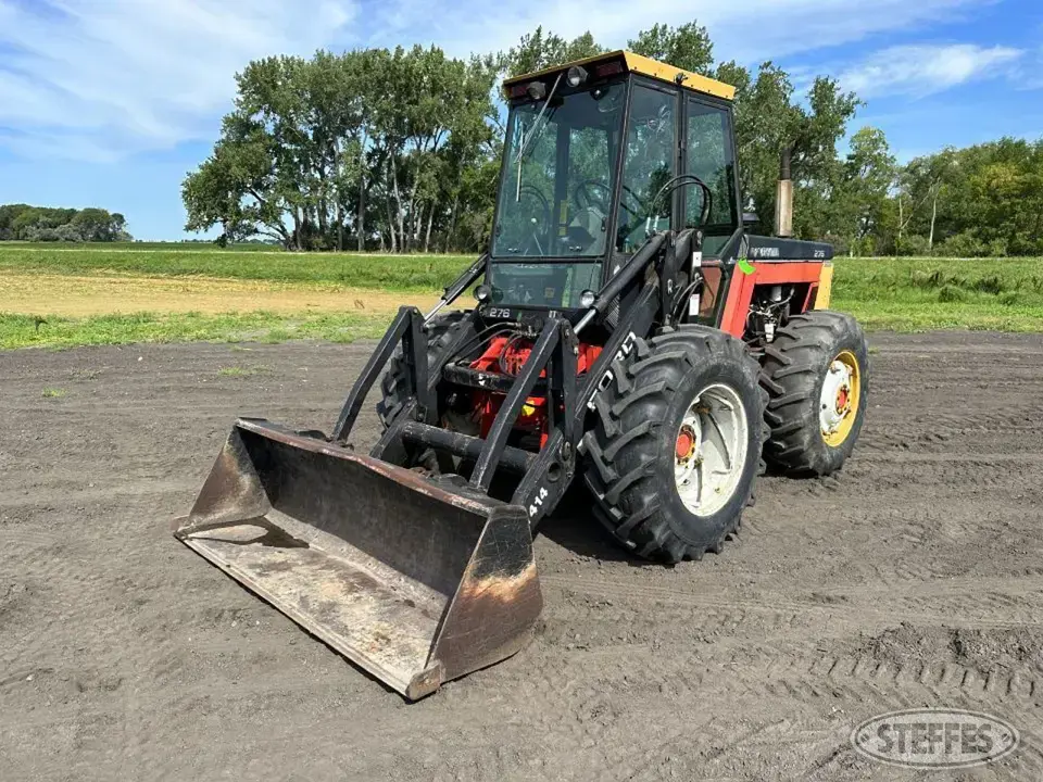 1985 Versatile 276 4WD Tractor