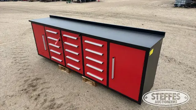 Tool cabinet