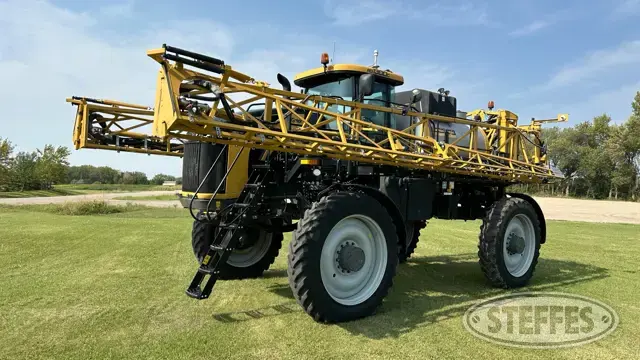 2022 RoGator RG1300C