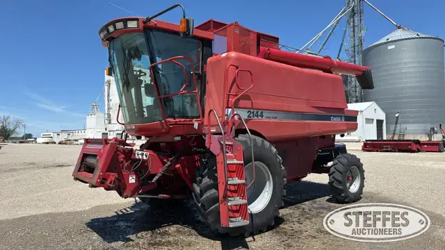1996 Case IH 2144