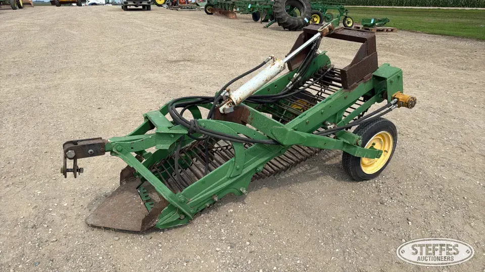 Potato digger Potato Windrowers and Harvester