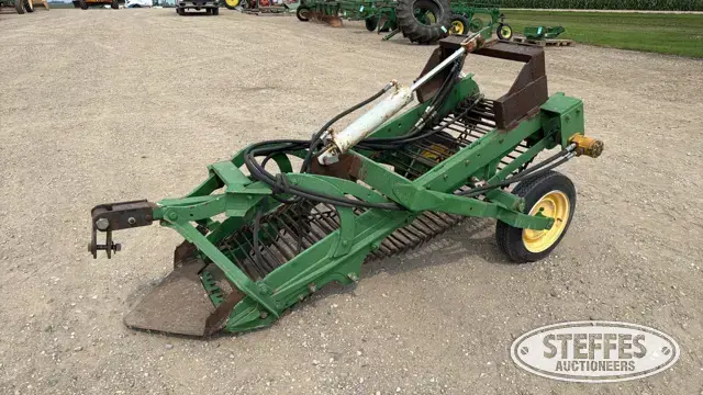 Potato digger