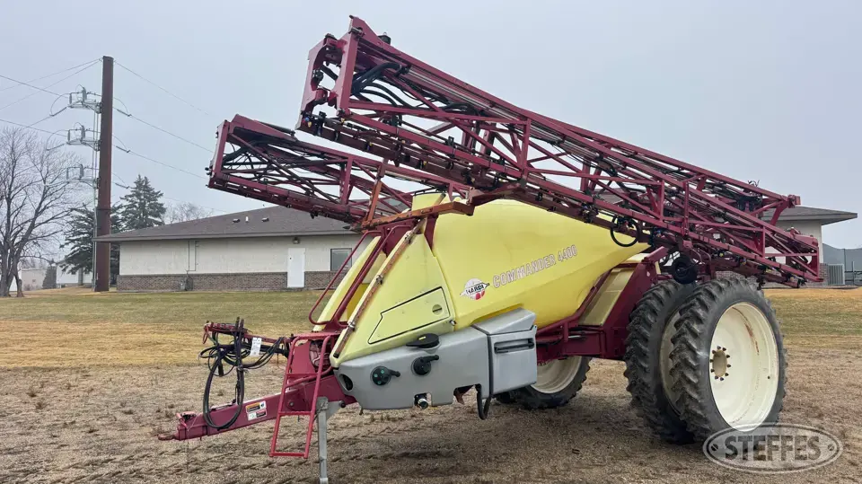 2006 Hardi 4400 Commander Pull-Type Sprayer