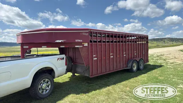 Titan gooseneck livestock trailer