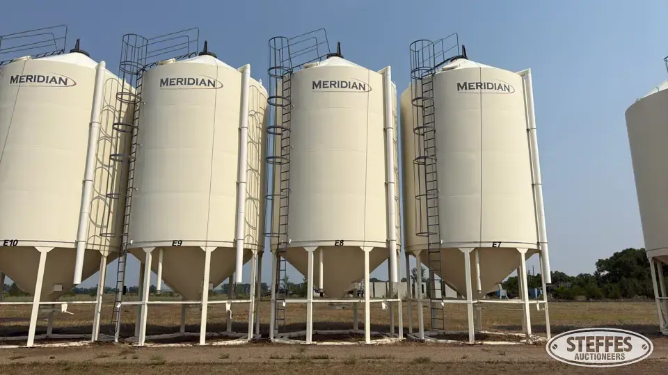 2011 Meridian M1620-40HD Hopper Bin