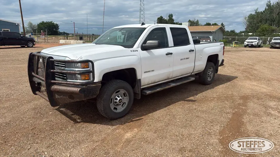 2015 Chevrolet Silverado 2500HD 3 Quarter Ton Pickup