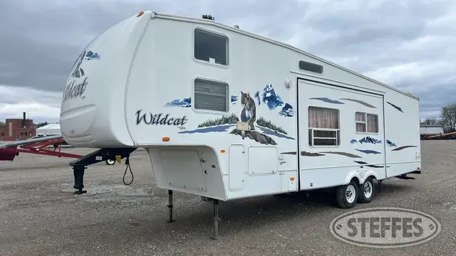 2007 Forest River Wildcat 32QBBS