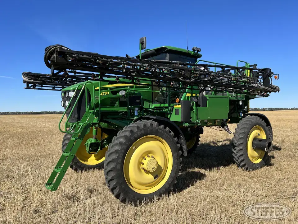 2011 John Deere 4730 Self-Propelled Sprayer