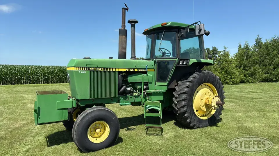1979 John Deere 4640 2WD Tractor
