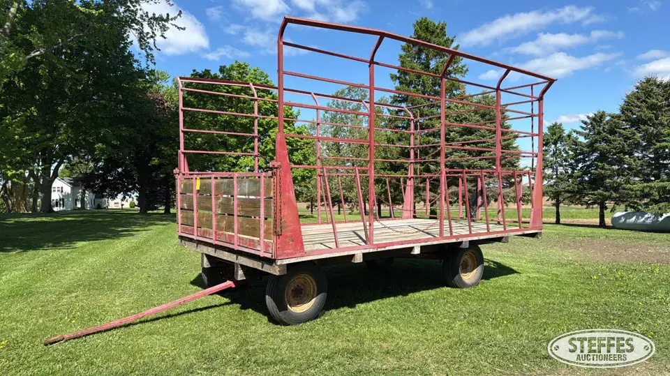 H&S throw rack Bale Transportation
