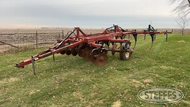 M&W 1165 Earthmaster