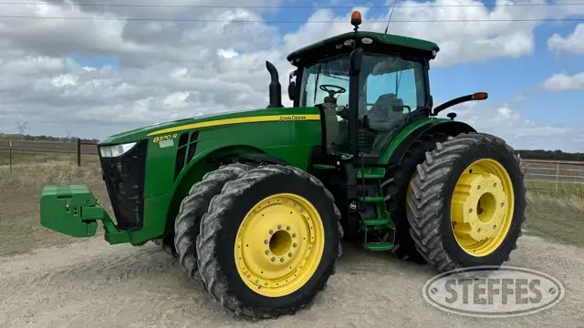 2014 John Deere 8370R