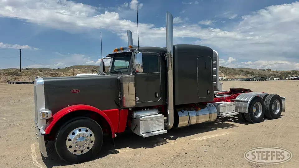 2022 Peterbilt 389 Conventional Truck with Sleeper