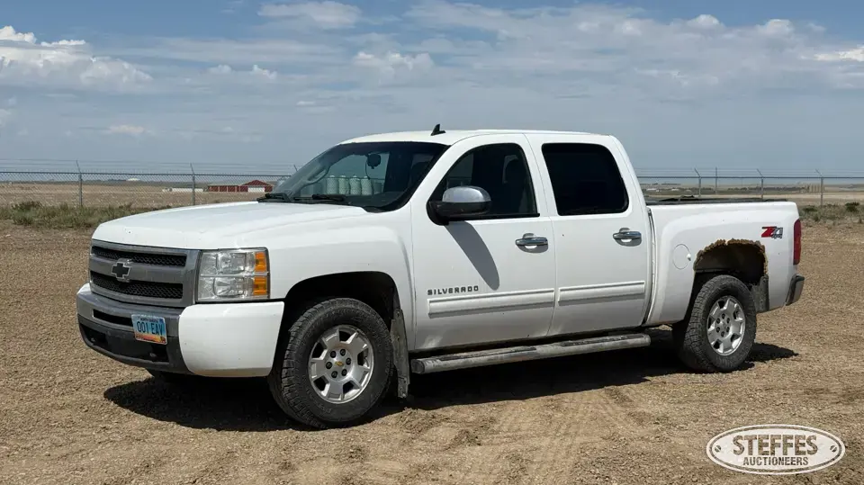 2010 Chevrolet 1500 Silverado LT Half Ton Pickup