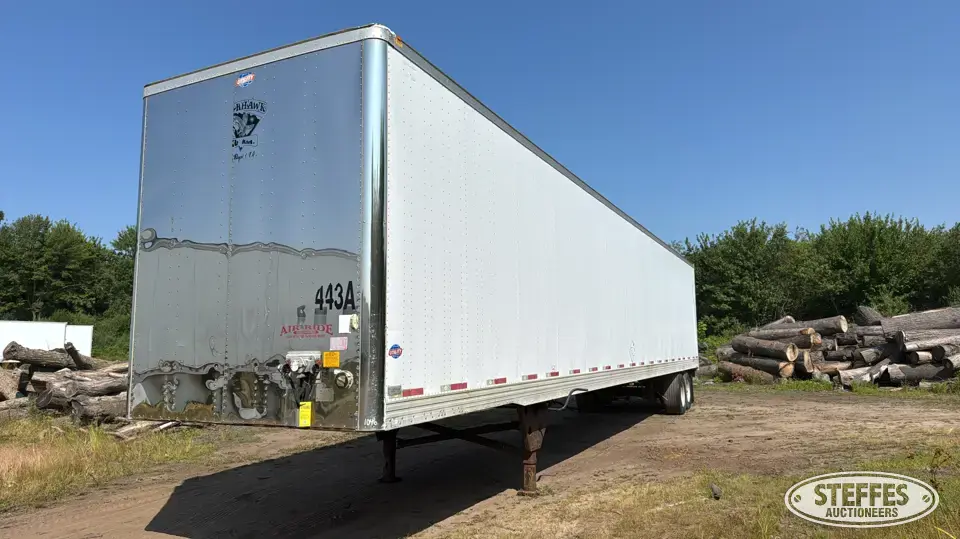 2009 Utility VS2DX Van Trailer