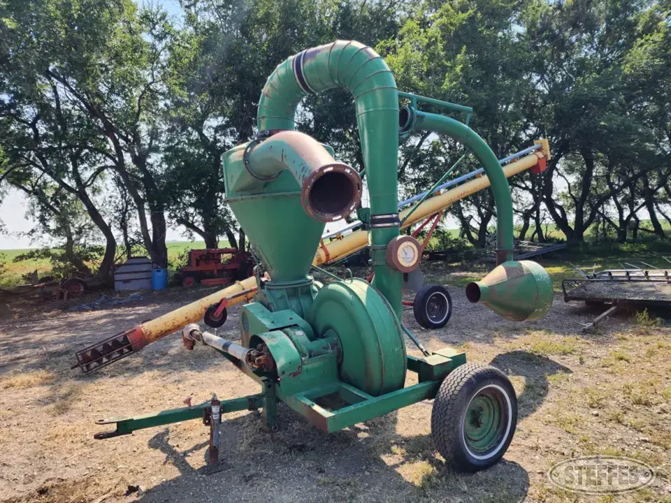 Neuero 8100 Pneumatic Grain Equipment