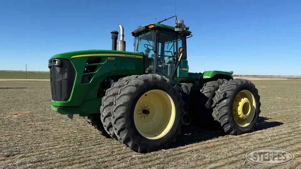 2009 John Deere 9330 4WD Tractor